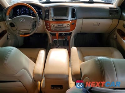 Zdjęcie 8 z 13 samochodu: 2004 LEXUS LX 470 VIN:JTJHT00W543540038 - miniatura