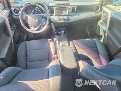 Zdjęcie 8 z 13 samochodu: 2017 TOYOTA RAV4 LE VIN:2T3BFREV2HW615527 - miniatura