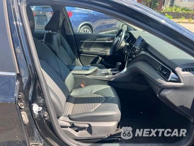 Zdjęcie 6 z 11 samochodu: 2021 TOYOTA CAMRY SE VIN:4T1G11AKXMU589392 - miniatura