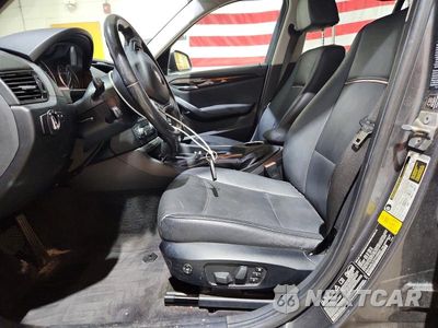 Zdjęcie 7 z 13 samochodu: 2013 BMW X1 XDRIVE35I VIN:WBAVM5C57DVV89682 - miniatura
