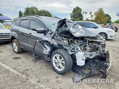 Czwarte zdjęcie samochodu z boku: 2018 FORD ESCAPE SEL VIN:1FMCU0HD2JUC84701 - miniatura