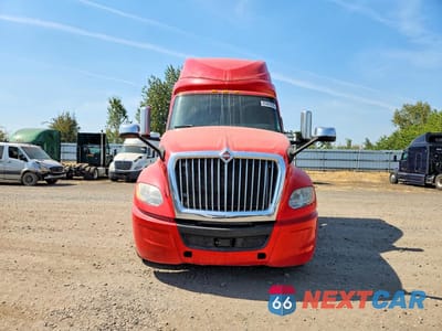 Piąte zdjęcie samochodu w środku: 2019 INTERNATIONAL LT625 SEMI TRUCK VIN:3HSDZAPR7KN505052 - miniatura