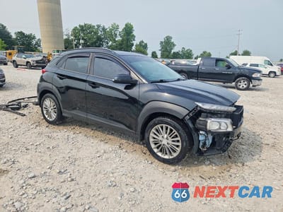 Czwarte zdjęcie samochodu z boku: 2018 HYUNDAI KONA SEL VIN:KM8K62AA7JU087931 - miniatura