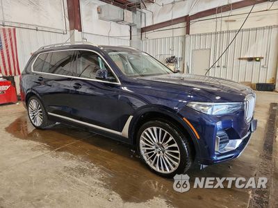 Czwarte zdjęcie samochodu z boku: 2022 BMW X7 XDRIVE40I VIN:5UXCW2C08N9L24785 - miniatura
