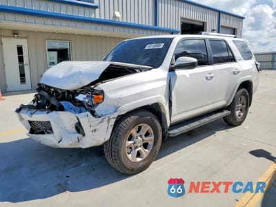 2019 TOYOTA 4RUNNER SR5 JTEBU5JR9K5645416 - główne zdjęcie licytacji z USA - miniatura