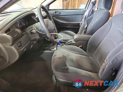 Zdjęcie 7 z 13 samochodu: 2004 CHRYSLER SEBRING LX VIN:1C3EL46X84N201795 - miniatura