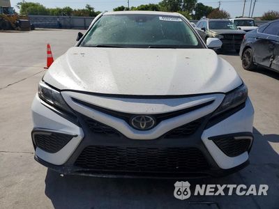 Piąte zdjęcie samochodu w środku: 2022 TOYOTA CAMRY SE VIN:4T1G11AK9NU656355 - miniatura