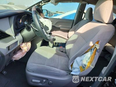 Zdjęcie 7 z 13 samochodu: 2019 TOYOTA SIENNA LE VIN:5TDKZ3DC5KS008471 - miniatura