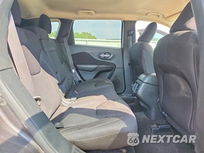 Zdjęcie 11 z 13 samochodu: 2015 JEEP CHEROKEE LATITUDE VIN:1C4PJLCB6FW706194 - miniatura