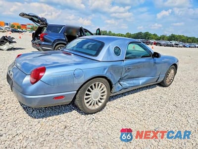 Trzecie zdjęcie samochodu z tyłu: 2005 FORD THUNDERBIRD VIN:1FAHP60A85Y103448 - miniatura