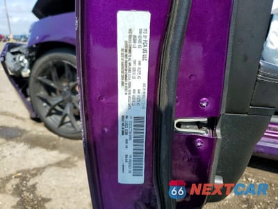 Zdjęcie 12 z 12 samochodu: 2016 DODGE CHARGER R/T VIN:2C3CDXCT7GH104401 - miniatura