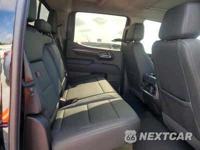 Zdjęcie 10 z 13 samochodu: 2026 GMC SIERRA K1500 SLT VIN:3GTUUDE81TG383426 - miniatura