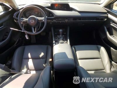 Zdjęcie 8 z 12 samochodu: 2024 MAZDA 3 PREFERRED VIN:3MZBPACM1RM417160 - miniatura