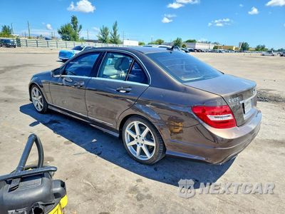 Drugie zdjęcie samochodu z przodu: 2013 MERCEDES-BENZ C 250 VIN:WDDGF4HB5DF971532 - miniatura