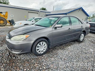 2005 TOYOTA CAMRY LE 4T1BE32K05U944371 - główne zdjęcie licytacji z USA - miniatura