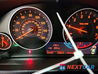 Zdjęcie 9 z 12 samochodu: 2015 BMW 328 I VIN:WBA3A5G50FNS85512 - miniatura