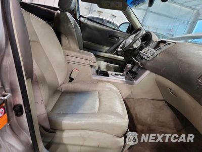 Zdjęcie 7 z 12 samochodu: 2004 INFINITI FX35 BASE VIN:JNRAS08W34X223489 - miniatura