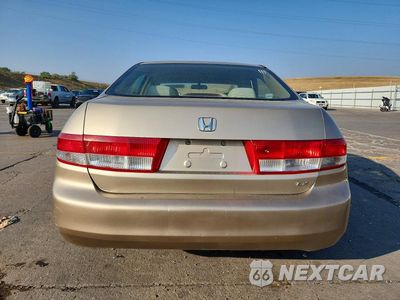 Zdjęcie 6 z 13 samochodu: 2004 HONDA ACCORD LX VIN:1HGCM56394A176871 - miniatura