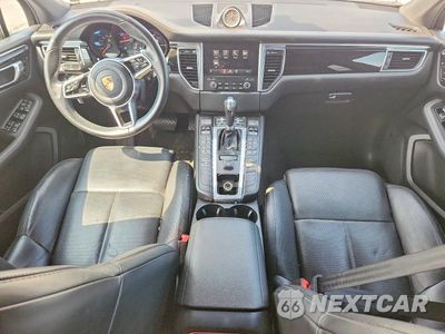 Zdjęcie 8 z 12 samochodu: 2018 PORSCHE MACAN VIN:WP1AA2A50JLB25442 - miniatura