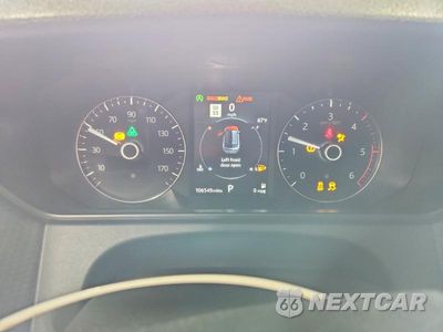 Zdjęcie 9 z 13 samochodu: 2018 LAND ROVER RANGEROVER VIN:SALYB2RN1JA761762 - miniatura