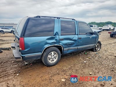 Trzecie zdjęcie samochodu z tyłu: 1995 CHEVROLET TAHOE C1500 VIN:1GNEC13K6SJ376450 - miniatura