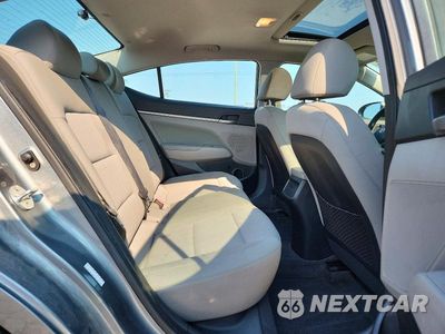Zdjęcie 10 z 13 samochodu: 2018 HYUNDAI ELANTRA VALUE EDITION VIN:KMHD84LFXJU607157 - miniatura