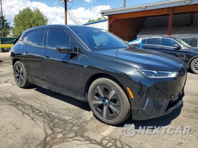 Czwarte zdjęcie samochodu z boku: 2024 BMW IX XDRIVE50 VIN:WB523CF07RCP85536 - miniatura