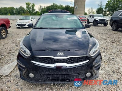 Piąte zdjęcie samochodu w środku: 2019 KIA FORTE LXS VIN:3KPF24AD2KE009399 - miniatura
