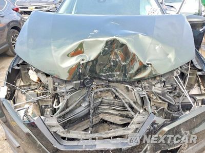 Zdjęcie 12 z 13 samochodu: 2019 NISSAN ROGUE SV VIN:5N1AT2MV7KC809084 - miniatura