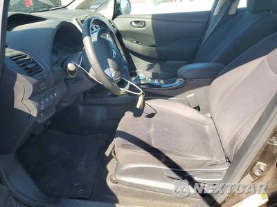 Zdjęcie 7 z 12 samochodu: 2017 NISSAN LEAF SV VIN:1N4BZ0CP9HC301891 - miniatura