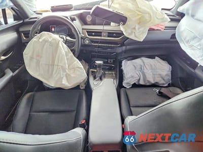 Zdjęcie 8 z 13 samochodu: 2021 LEXUS UX 200 VIN:JTHP3JBH2M2033170 - miniatura