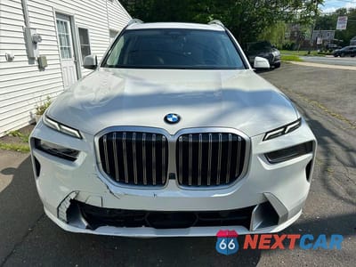 Piąte zdjęcie samochodu w środku: 2025 BMW X7 XDRIVE40I VIN:5UX23EM07S9Y27594 - miniatura