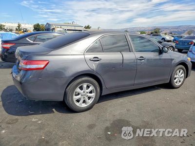 Trzecie zdjęcie samochodu z tyłu: 2011 TOYOTA CAMRY LE VIN:4T1BF3EK2BU624585 - miniatura
