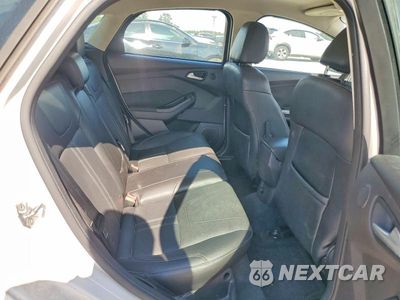 Zdjęcie 10 z 12 samochodu: 2014 FORD FOCUS TITANIUM VIN:1FADP3N22EL195927 - miniatura