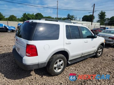 Trzecie zdjęcie samochodu z tyłu: 2002 FORD EXPLORER XLT VIN:1FMDU73E02UC27184 - miniatura