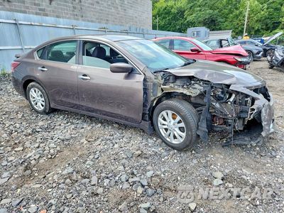 Czwarte zdjęcie samochodu z boku: 2014 NISSAN ALTIMA 2.5 S VIN:1N4AL3APXEC187638 - miniatura