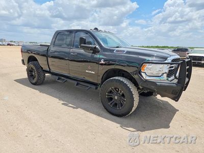Czwarte zdjęcie samochodu z boku: 2019 RAM 2500 TRADESMAN VIN:3C6UR5CL5KG579566 - miniatura
