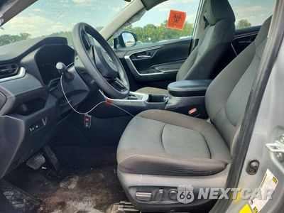 Zdjęcie 7 z 14 samochodu: 2024 TOYOTA RAV4 XLE VIN:2T3W1RFV9RW332378 - miniatura