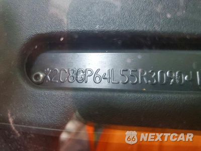 Zdjęcie 13 z 13 samochodu: 2005 CHRYSLER TOWN & COUNTRY LIMITED VIN:2C8GP64L55R309041 - miniatura
