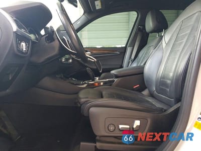 Zdjęcie 7 z 13 samochodu: 2019 BMW X3 SDRIVE30I VIN:5UXTR7C51KLF25848 - miniatura