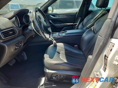 Zdjęcie 7 z 13 samochodu: 2017 MASERATI LEVANTE LUXURY VIN:ZN661XUL3HX210825 - miniatura