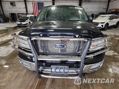 Piąte zdjęcie samochodu w środku: 2004 FORD F150 VIN:1FTRX14W54NA62445 - miniatura