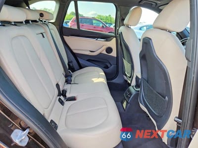 Zdjęcie 11 z 13 samochodu: 2018 BMW X1 XDRIVE28I VIN:WBXHT3C38J3H32609 - miniatura