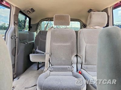 Zdjęcie 10 z 13 samochodu: 2005 TOYOTA SIENNA LE 8 PASSENGER VIN:5TDZA23C15S385448 - miniatura