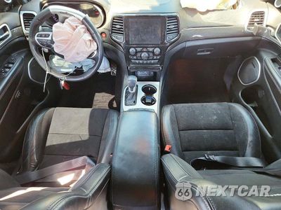 Zdjęcie 8 z 14 samochodu: 2021 JEEP GRAND CHEROKEE TRACKHAWK VIN:1C4RJFN90MC668562 - miniatura