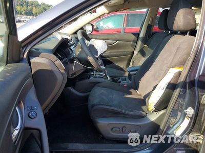 Zdjęcie 7 z 13 samochodu: 2016 NISSAN ROGUE SV VIN:5N1AT2MVXGC815064 - miniatura