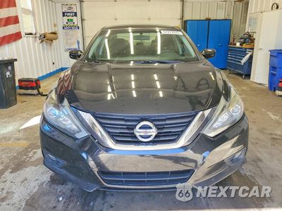 Piąte zdjęcie samochodu w środku: 2017 NISSAN ALTIMA 2.5 SR VIN:1N4AL3APXHC142638 - miniatura