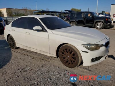 Czwarte zdjęcie samochodu z boku: 2012 BMW 328 I SULEV VIN:WBA3C1C50CF433124 - miniatura