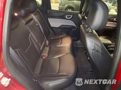 Zdjęcie 11 z 13 samochodu: 2024 JEEP COMPASS LATITUDE LUX VIN:3C4NJDFN5RT140056 - miniatura