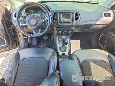 Zdjęcie 8 z 13 samochodu: 2018 JEEP COMPASS LATITUDE VIN:3C4NJDBB8JT168174 - miniatura